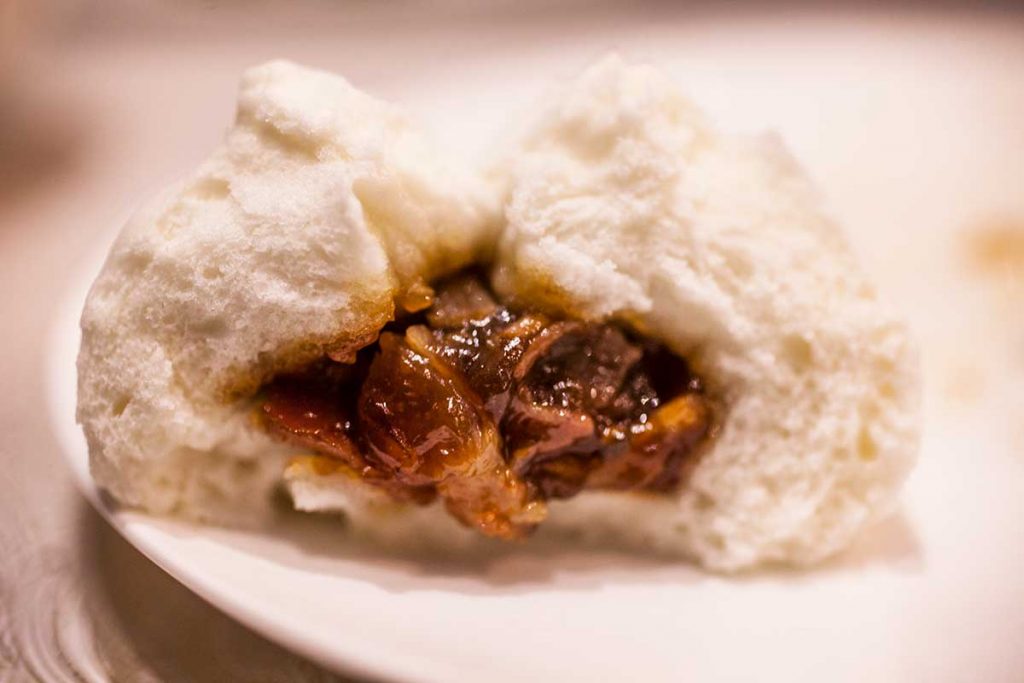 Canton 8 Char Siu Bao, World's Cheapest Michelin 2-star restaurant in Shanghai