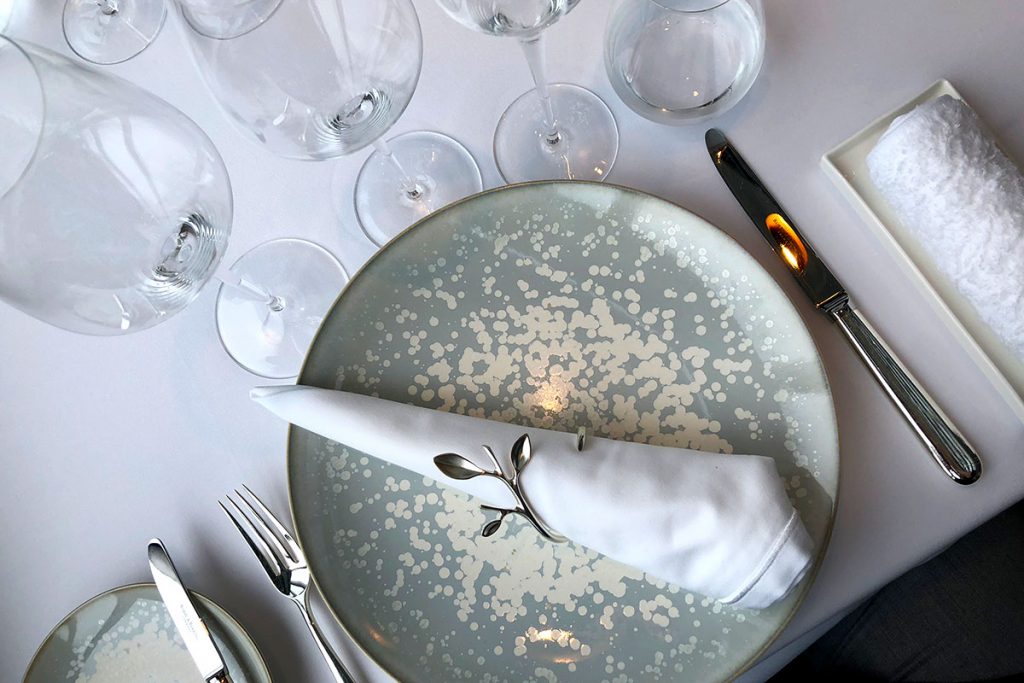 Maison Lameloise Shanghai - French Michelin 3-star restaurant opens in Shanghai Tower. 