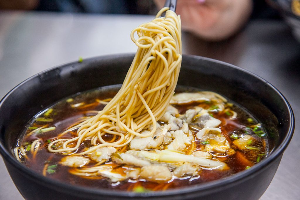 Noodles in Shanghai: Yellow Croaker Noodles at A Niang Mian (Photo by Rachel Gouk)