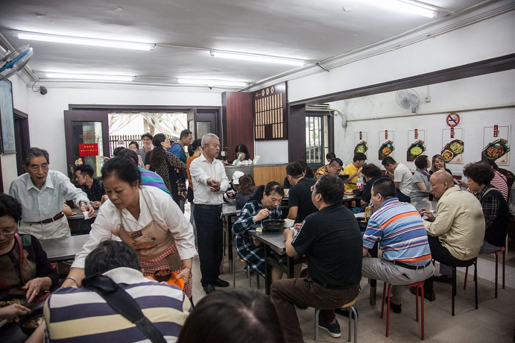 Noodles in Shanghai: Yellow Croaker Noodles at A Niang Mian (Photo by Rachel Gouk)