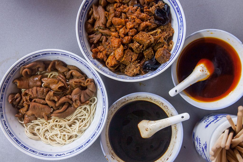 Noodles in Shanghai: large intestine noodles at Da Chang Mian (Photo by Rachel Gouk)
