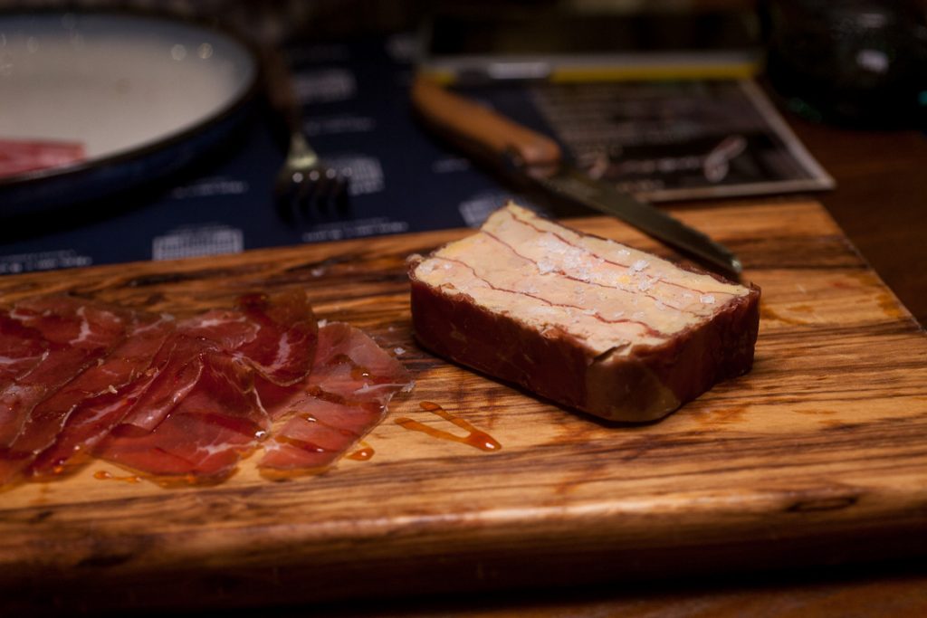Mercado 505 is a deli, grocer, restaurant, and bar in Shanghai that serves a mainly Spanish menu and premium foods. (Photo by Rachel Gouk)