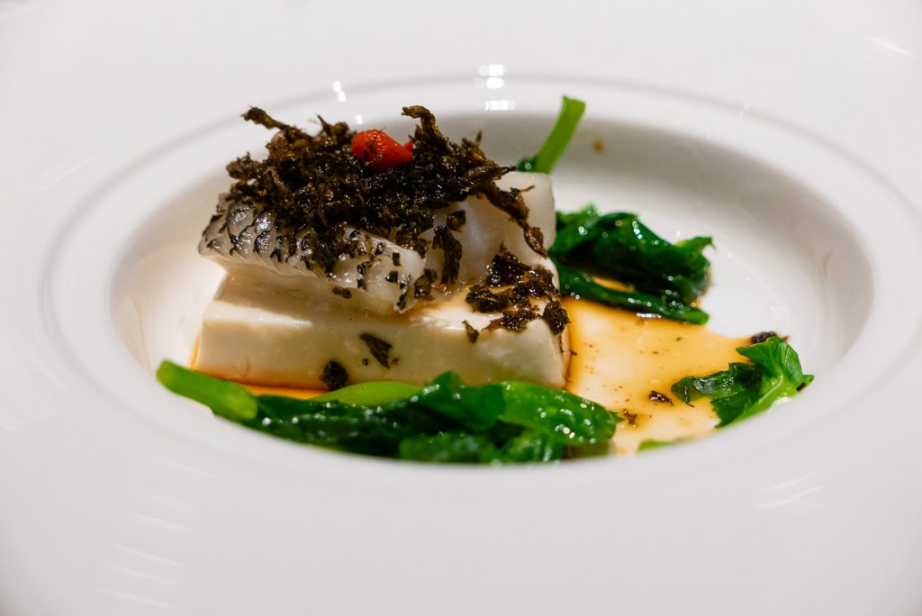 Hotels in Shanghai: St. Regis Shanghai. Yan Ting Chinese Restaurant (Photo by Rachel Gouk)