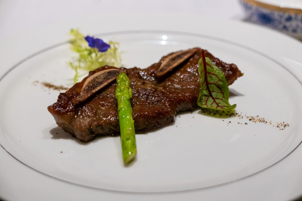 Hotels in Shanghai: St. Regis Shanghai. Yan Ting Chinese Restaurant (Photo by Rachel Gouk)