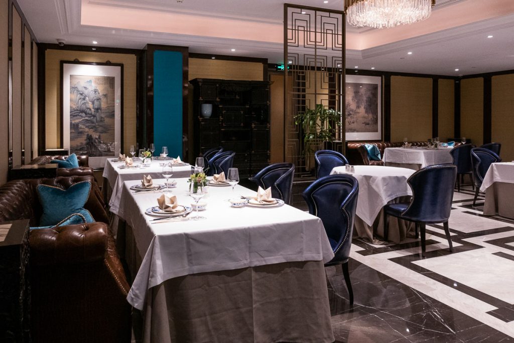 Hotels in Shanghai: St. Regis Shanghai. Yan Ting Chinese Restaurant (Photo by Rachel Gouk)