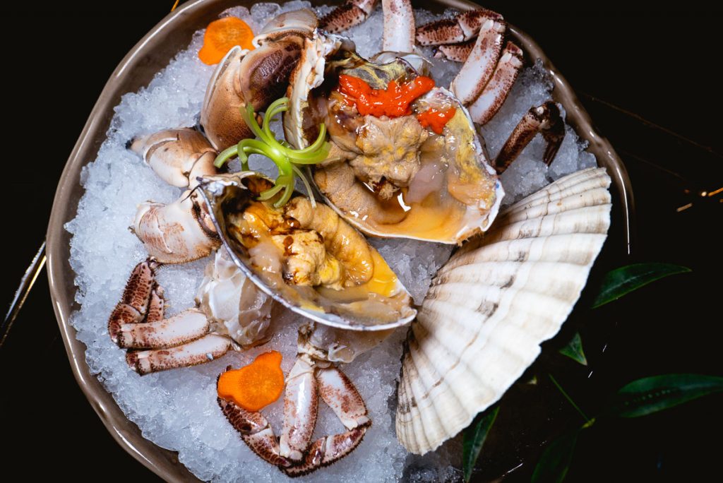 Da Yi Seafood Hot Pot, premium hot pot in Shanghai. Photo by Rachel Gouk.