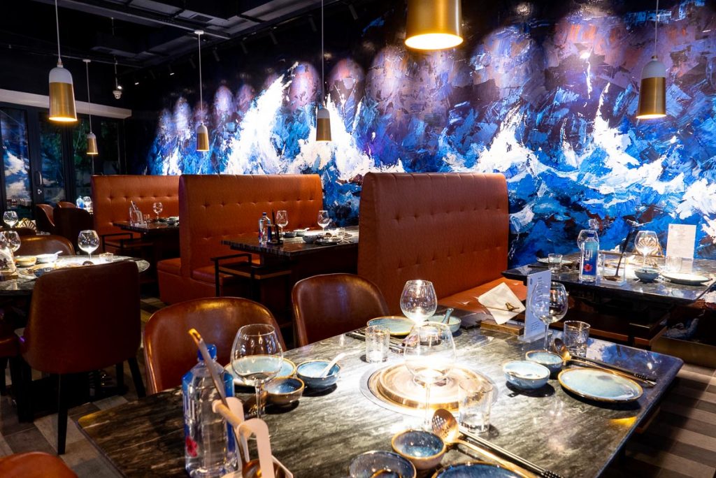 Da Yi Seafood Hot Pot, premium hot pot in Shanghai. Photo by Rachel Gouk.