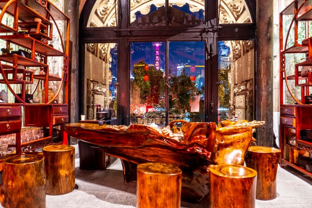 The Way of The Dragon is a high-end Sichuan hotpot restaurant on the Bund, Shanghai. Great for entertainment dining. Photo by Rachel Gouk.