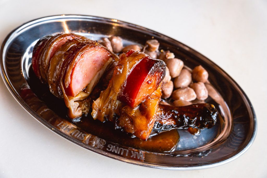 Tak Lung Siu Mei, a Cantonese restaurant specializing in roasts and barbecue in Shanghai. Photo by Rachel Gouk.