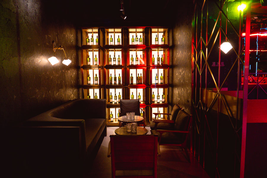 CÉ LA VI Shanghai, a restaurant, bar, and club located on the Bund. Photo by Rachel Gouk.