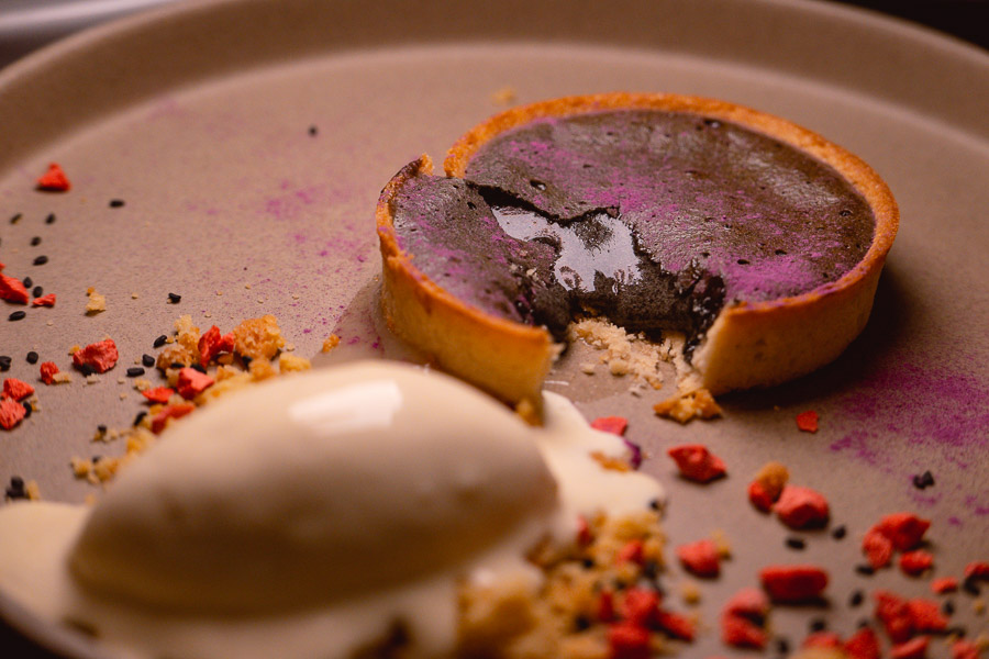 Desserts by Jason Licker at CÉ LA VI Shanghai, a restaurant, bar, and club located on the Bund. Photo by Rachel Gouk.