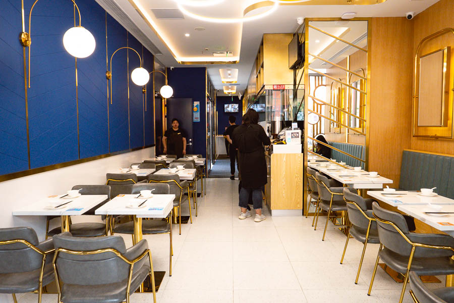 Roast Meat & Fine Food specializes in Kaiping cuisine, a restaurant in Shanghai.