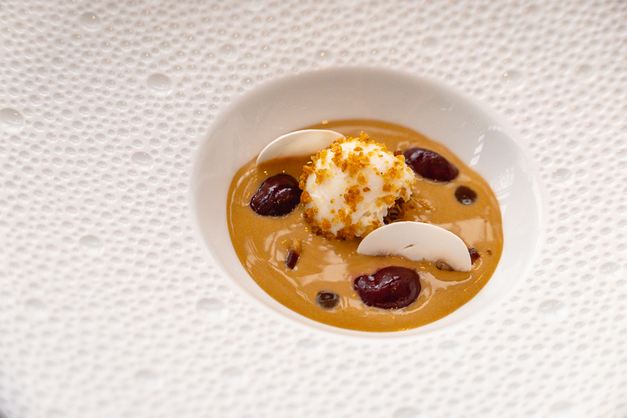 Signature Oeuf Meurette. Lunch at Maison Lameloise Shanghai, Michelin one-star restaurant in Shanghai. Photo by Rachel Gouk.