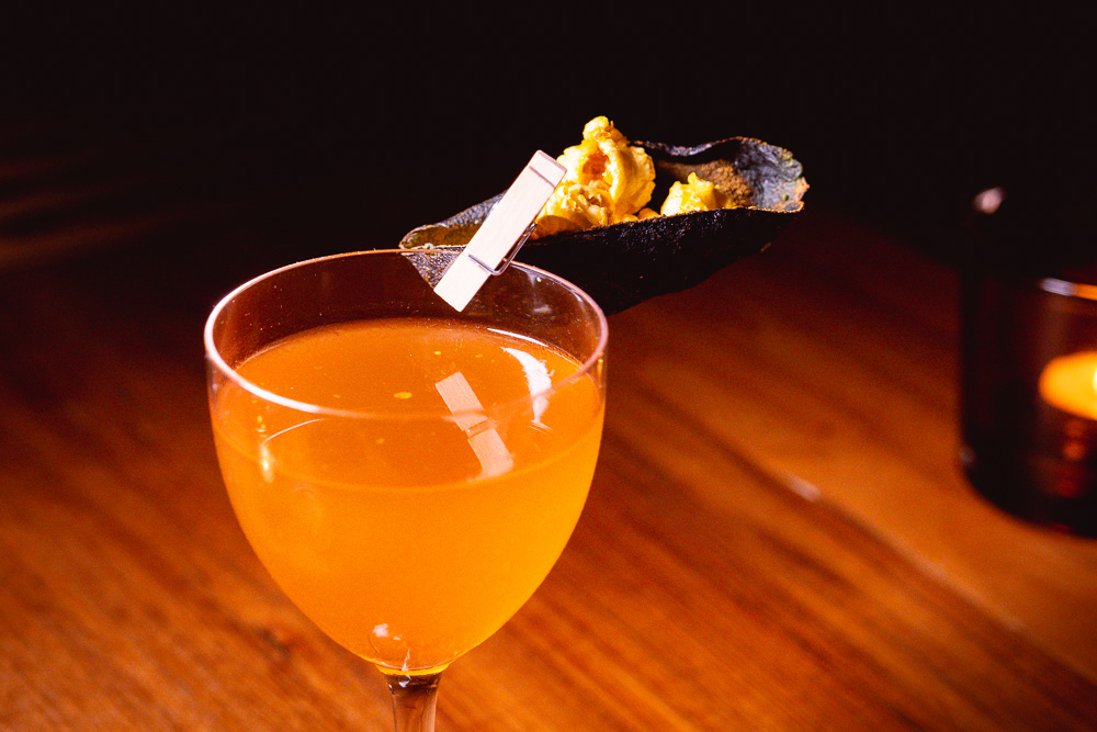 Best Bars in Shanghai: Bespoke cocktail service at J.Boroski Shanghai. Photo by Rachel Gouk @ Nomfluence.