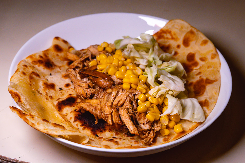 Easy to make flatbread recipe. Photo by Rachel Gouk @ Nomfluence.