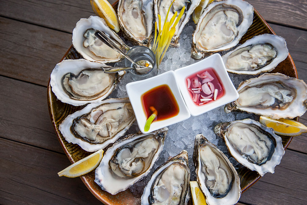 Best oyster deals in Shanghai: The Plump Oyster. Read more on Nomfluence.