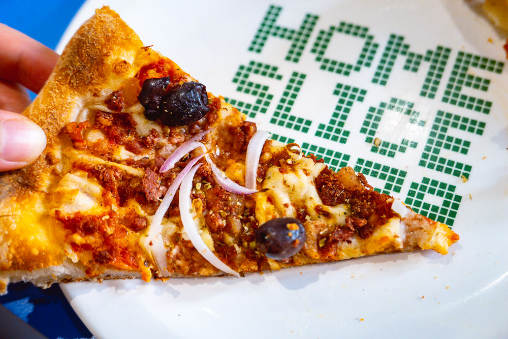 Best pizzas in Shanghai - Homeslice for New York-style pizzas. Photo by Rachel Gouk @ Nomfluence.