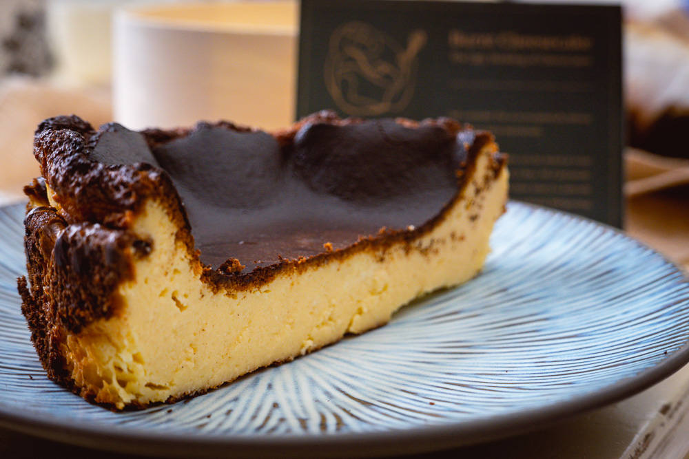 Burnt cheesecakes—the ugly duckling of cheesecakes has made it to Shanghai in the form of Ms P, a new brand from the co-founder of Brut Eatery. Photo by Rachel Gouk @ Nomfluence.