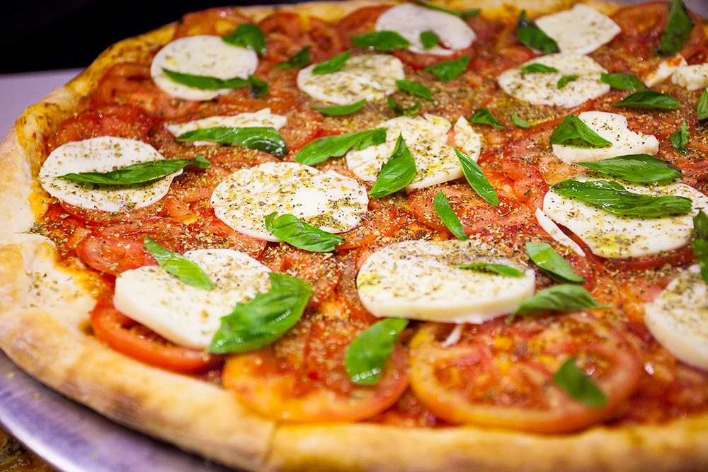 Food delivery options in Shanghai. Restaurants delivering comfort foods: Pizza from Joe's Pizza. Photo by Rachel Gouk @ Nomfluence.