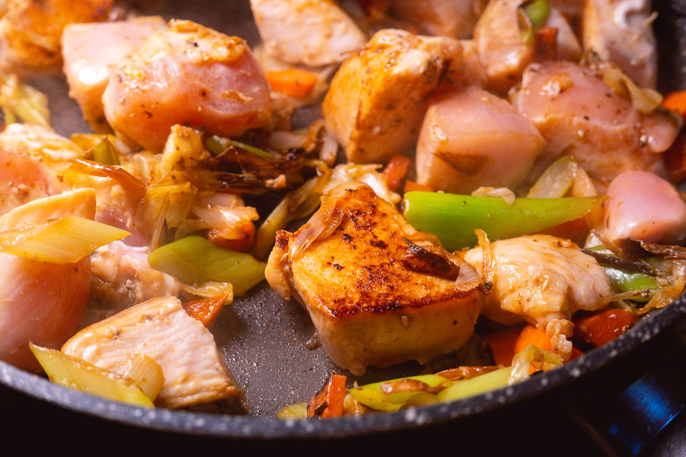 Easy recipes: Quarantine cooking with chicken breast. Two chicken breast recipes. Photos by Rachel Gouk @ Nomfluence.