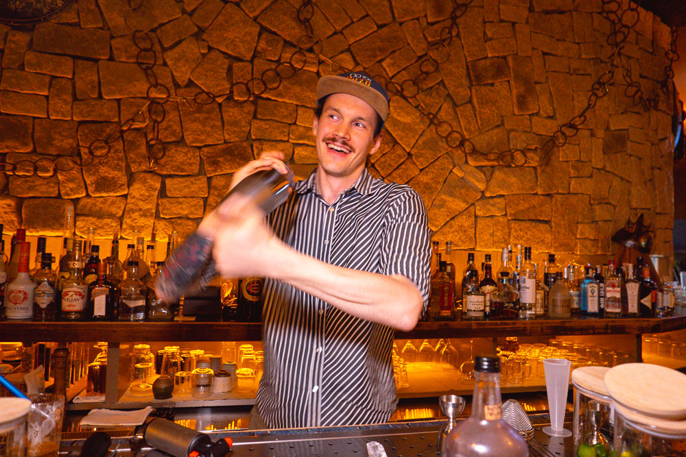 Mixologist Sasha Bondi at Barbarian North Bund.