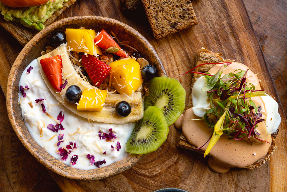 Brunch at Barbarian North Bund, a restaurant and bar in Shanghai. Photo by Rachel Gouk @ Nomfluence.