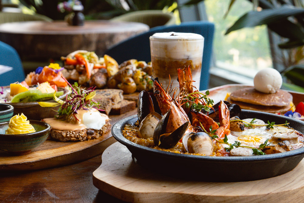 Brunch at Barbarian North Bund, a restaurant and bar in Shanghai. Photo by Rachel Gouk @ Nomfluence.