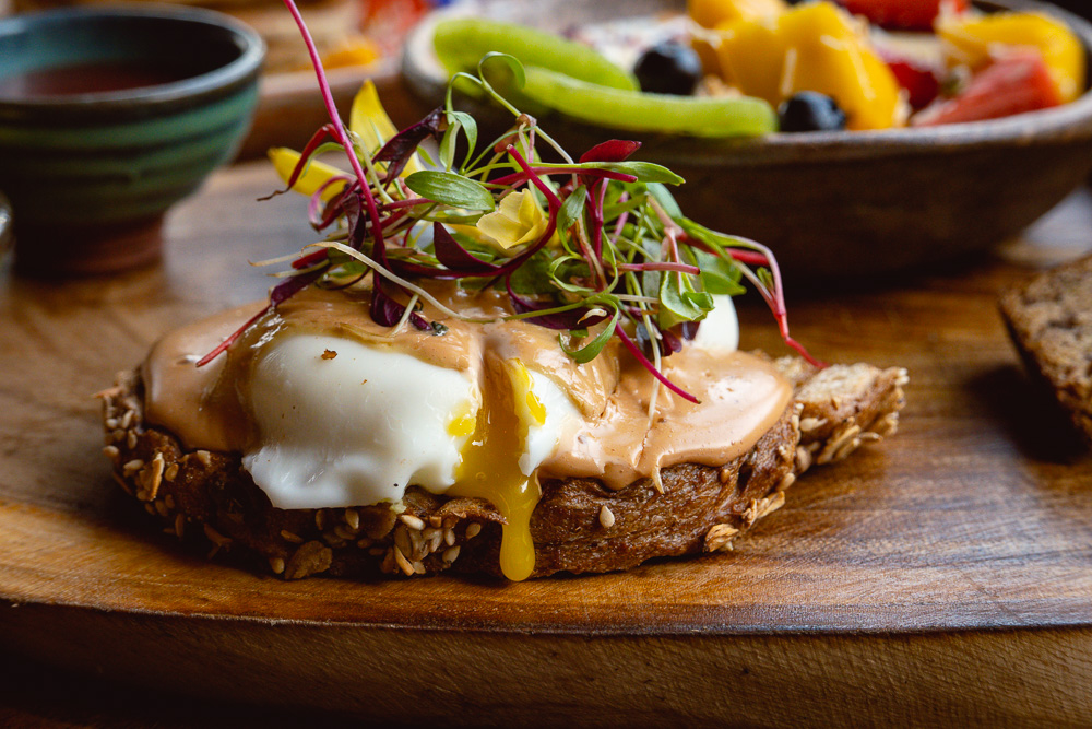 Brunch at Barbarian North Bund, a restaurant and bar in Shanghai. Photo by Rachel Gouk @ Nomfluence.