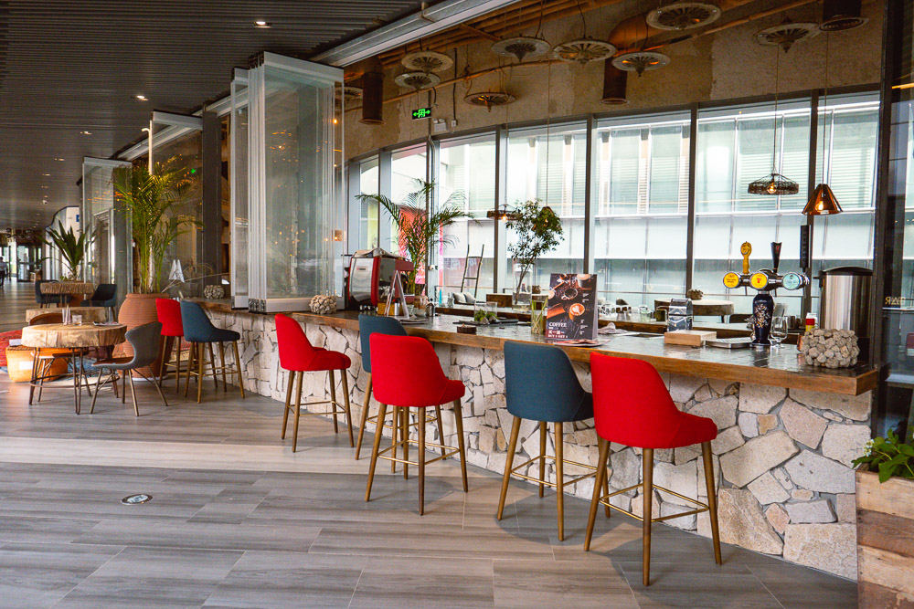 Barbarian North Bund, a restaurant and bar in Shanghai. Photo by Rachel Gouk @ Nomfluence.