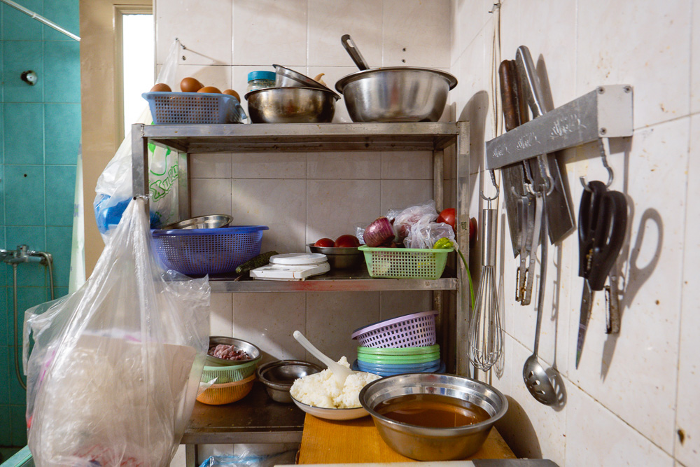 The kitchen at La Wei Xian 辣味鲜, a private kitchen serving authentic Sichuan food in Shanghai. Photo by Rachel Gouk @ Nomfluence.