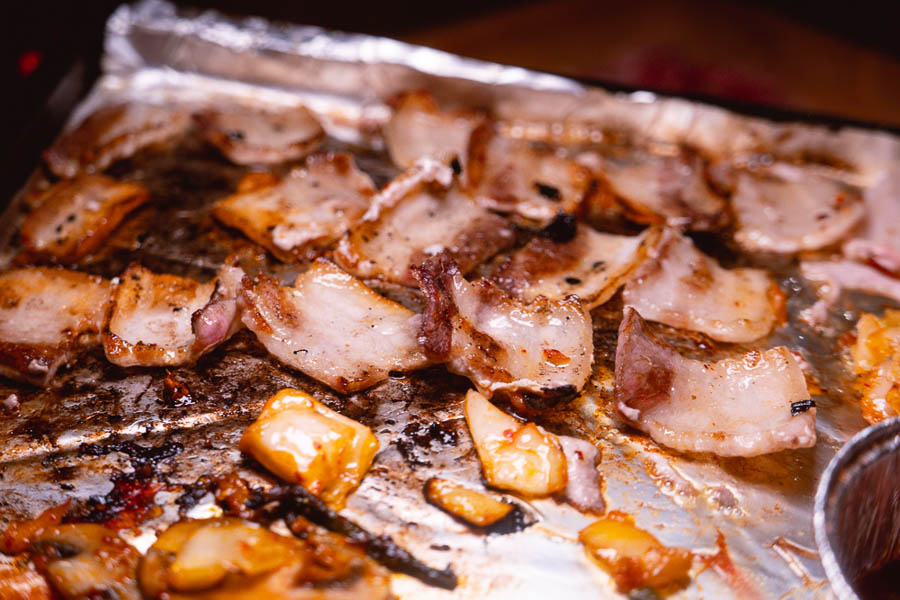 Botong Sikdang (JIng'an) is a Korean restaurant in Shanghai that specializes in grilled pork and banchan. Photo by Rachel Gouk @ Nomfluence.