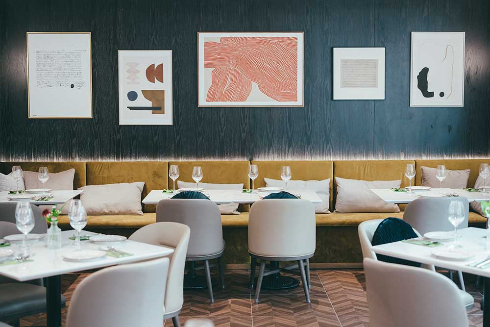 Vesta Blackstone Garden is an all-day brasserie in Shanghai, located in the historic Blackstone Apartments complex.