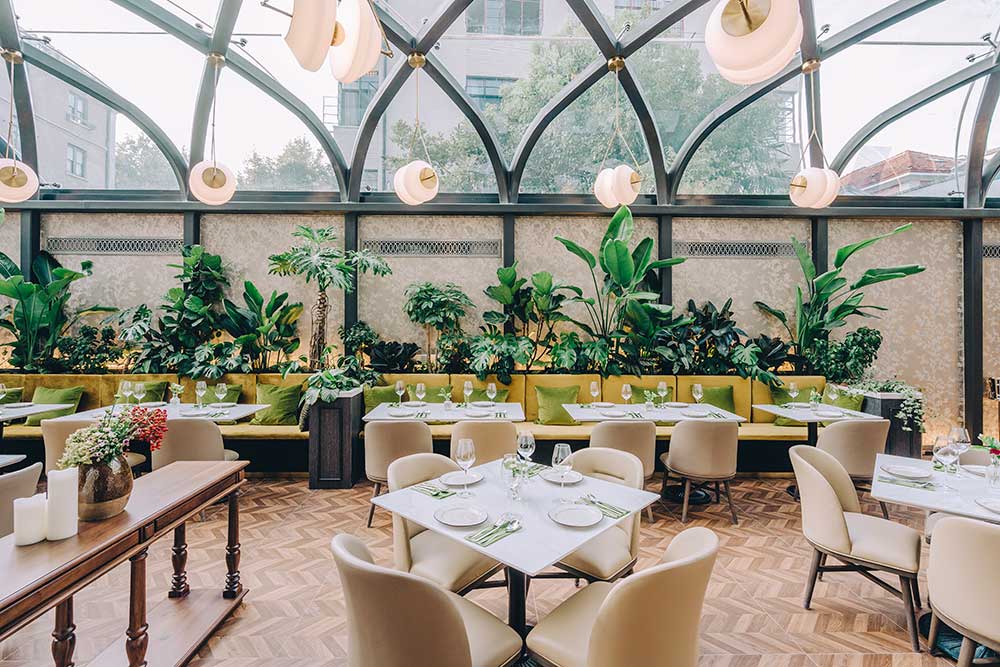 Vesta Blackstone Garden is an all-day brasserie in Shanghai, located in the historic Blackstone Apartments complex.