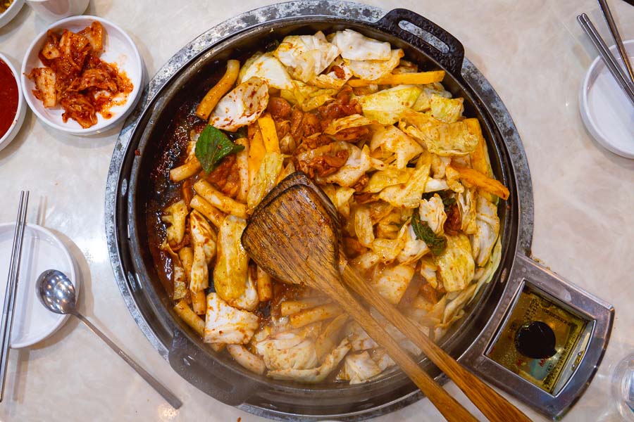 Where to eat in Shanghai's Koreatown. Photo by Rachel Gouk @ Nomfluence.