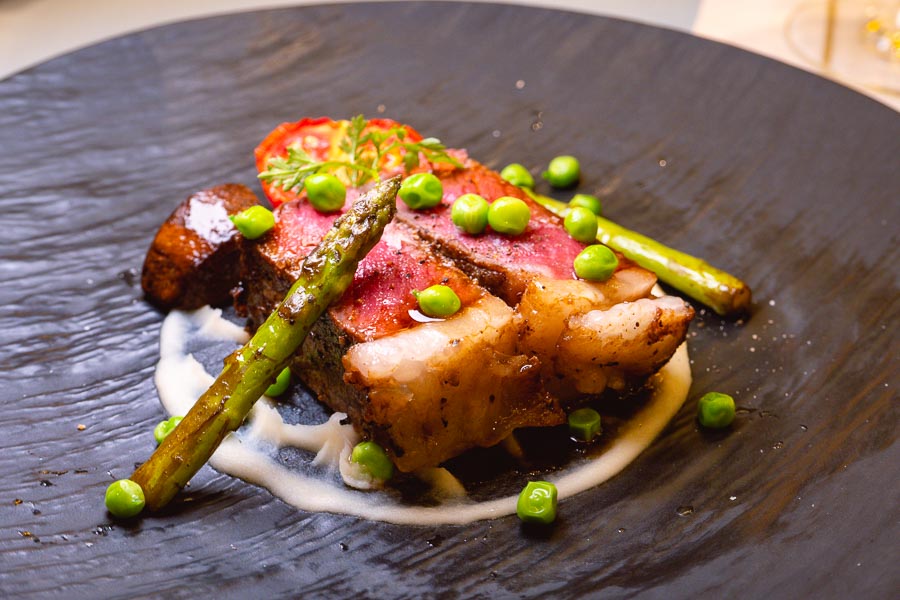 Dinner at Xijiao State Guest Hotel, Shanghai. Photo by Rachel Gouk @ Nomfluence.
