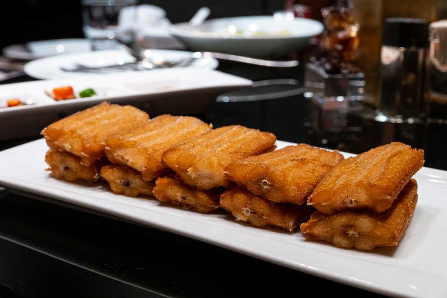 Deep-fried hairtail at Michelin one-star restaurant Xin Rong Ji, Shanghai. Photo by Rachel Gouk @ Nomfluence.