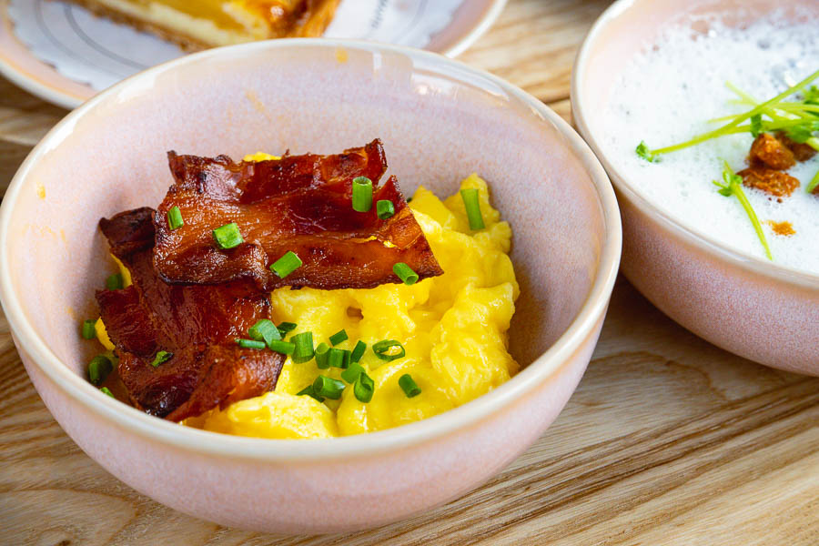 Scrambled eggs. Brunch at Luneurs One ITC. Luneurs is a popular bakery and ice cream shop in Shanghai. Photo by Rachel Gouk @ Nomfluence.