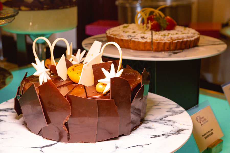 Sunday Brunch in Shanghai: The Cathay Room, Peace Hotel. Photo by Rachel Gouk @ Nomfluence. 