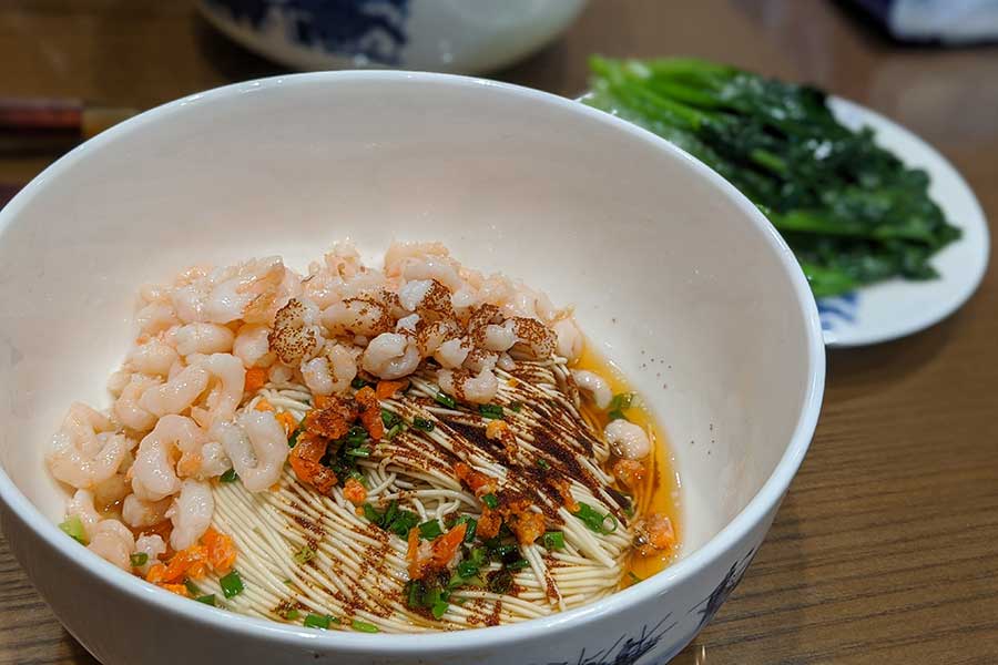 Yu Mian Zhai, Hangzhou. Interview with Shanghai-based known food writer Christopher St. Cavish. @ Nomfluence.