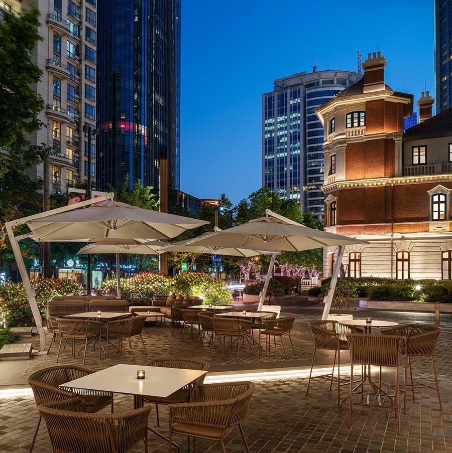 The ZUK Bar, Sukhothai Shanghai hotel.
