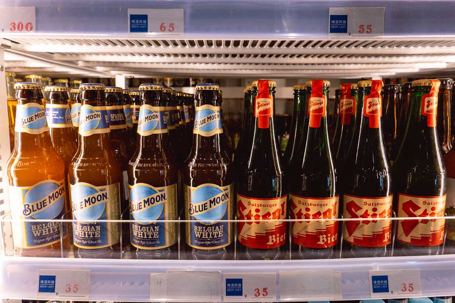 Beer Lady, Shanghai's Biggest Beer Market, Beermart. Photo by Rachel Gouk @ Nomfluence.