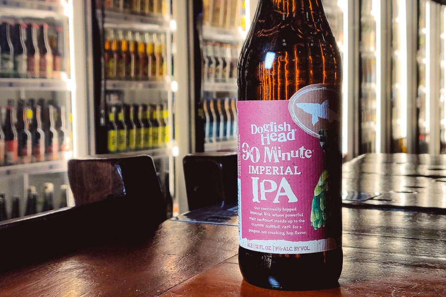 Dogfish Head 90 Minute Imperial IPA at Beer Lady, Shanghai's Biggest Beer Market, Beermart. Photo by Rachel Gouk @ Nomfluence.