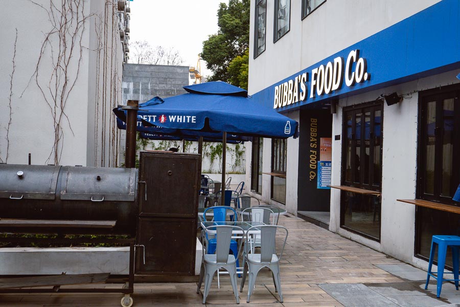 Bubba's Texas BBQ restaurant in Shanghai. Terrace happy hours in Shanghai. @ Nomfluence