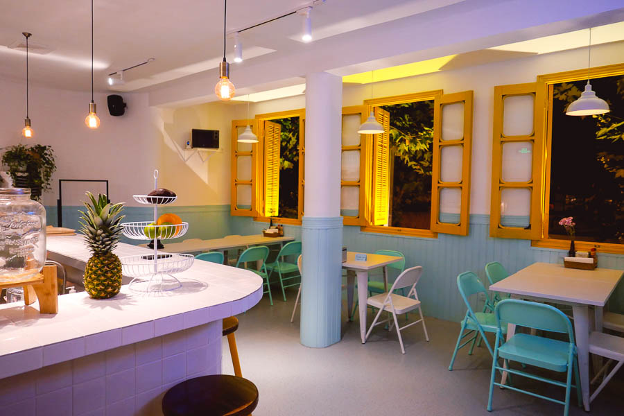 Chihuahua is a cheap, casual Mexican taco restaurant and bar in Jing'an, Shanghai. Photo by Rachel Gouk @ Nomfluence