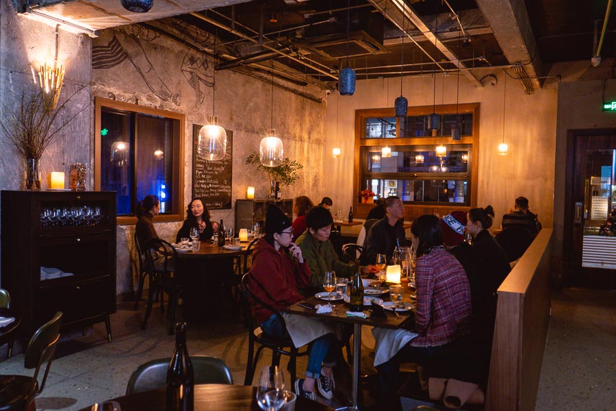 Mavis is a natural wine bar and bistro in Shanghai, serving French food from a chalkboard menu. Photo by Rachel Gouk @ Nomfluence