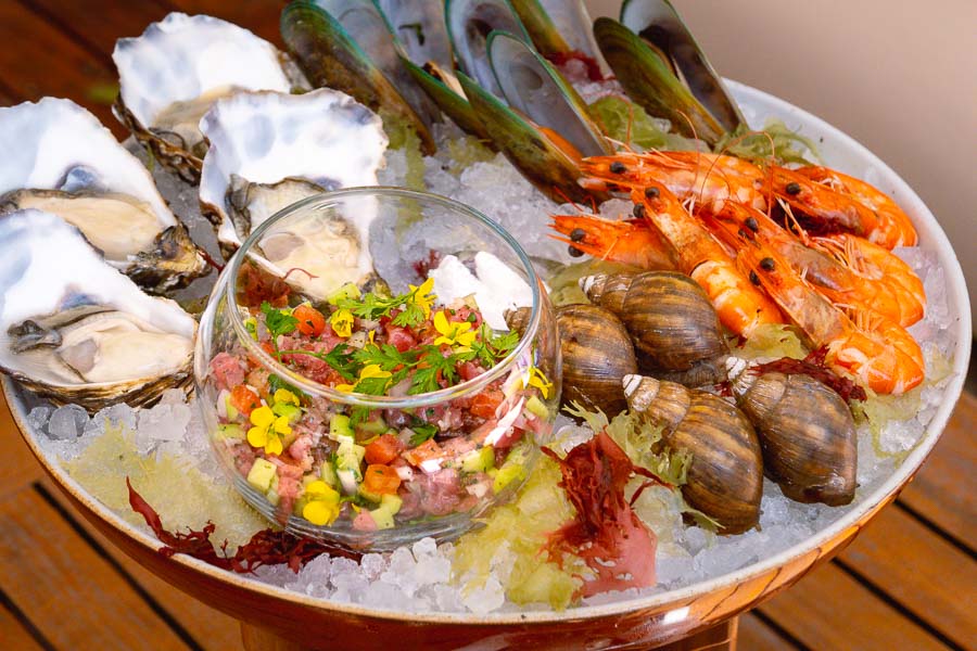 Brunch at Fifty 8 Grill, Mandarin Oriental Shanghai. Photo by Rachel Gouk @ Nomfluence