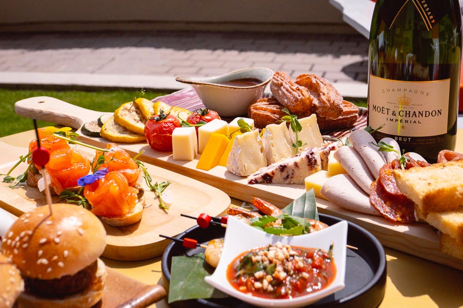 Terrace 8 at the Portman Ritz-Carlton has the best free-flow champagne deal in Shanghai. Photo by Rachel Gouk @ Nomfluence.