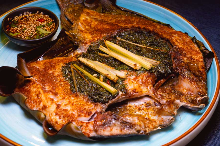 Lemongrass grilled fish at Ronglek, a cheap Yunnan restaurant in Shanghai. Photo by Rachel Gouk @ Nomfluence.