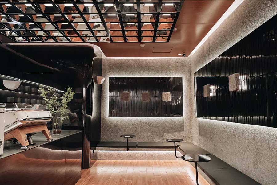 Algebraist Coffee in China. Restaurants, bars and cafes at The Roof, Xintiandi, Shanghai. Photo by Rachel Gouk @ Nomfluence.
