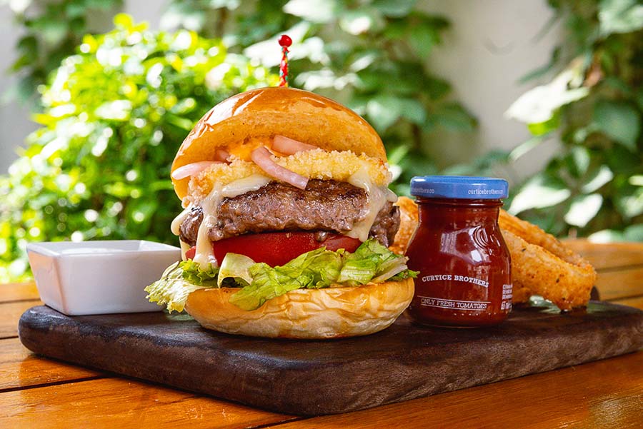 The Fried Cheese, Cheeseburger at Bubba's Shanghai. Shanghai Burger Month 2021 is a moth dedicated to the love of burgers, brought to you by food & drink blog Nomfluence.